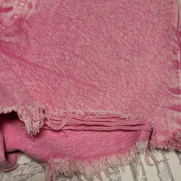 SOLD " Zara Distress Pink Jean Shorts 26 - Picture 8 of 9
